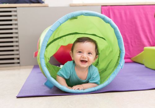 Baby strahlt